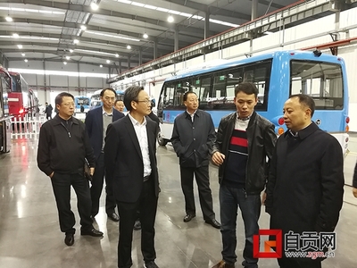 引大項目育大產(chǎn)業(yè) 聚新動能創(chuàng)新優(yōu)勢 何樹平率隊赴渝開展投資促進活動